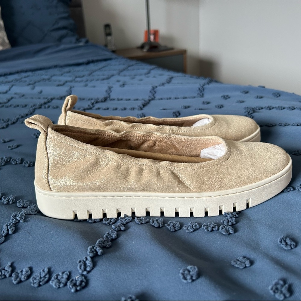 Vionic soft gold ballet flat - Picture 6 of 8